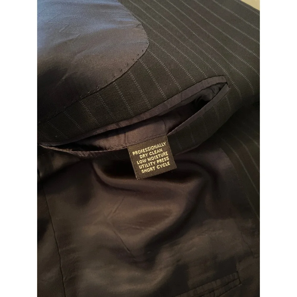 Jos. A. Bank 2pc Suit 46L 38x32 Navy Blue Signature Collection Stripe Cuff Wool